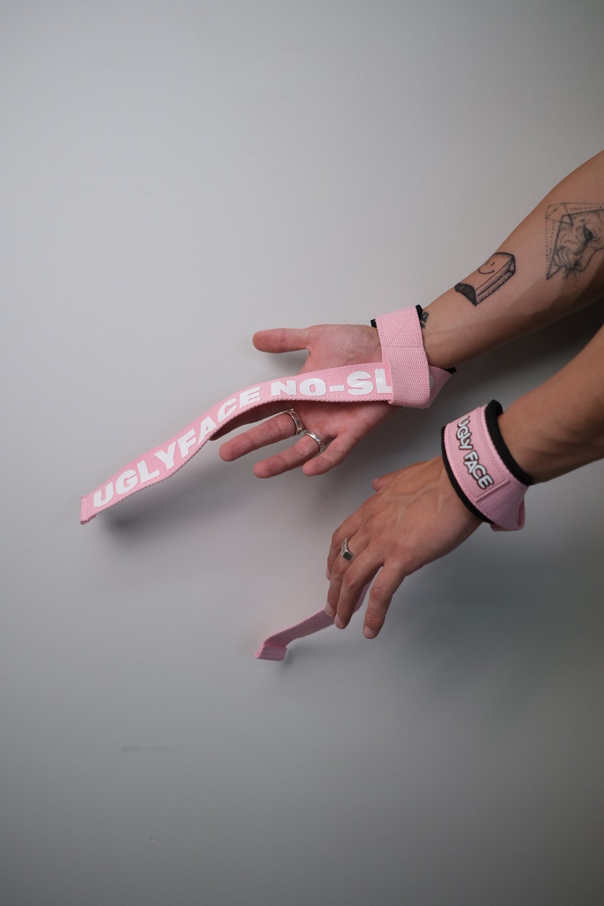 UGLYFACE® LIFTING STRAPS